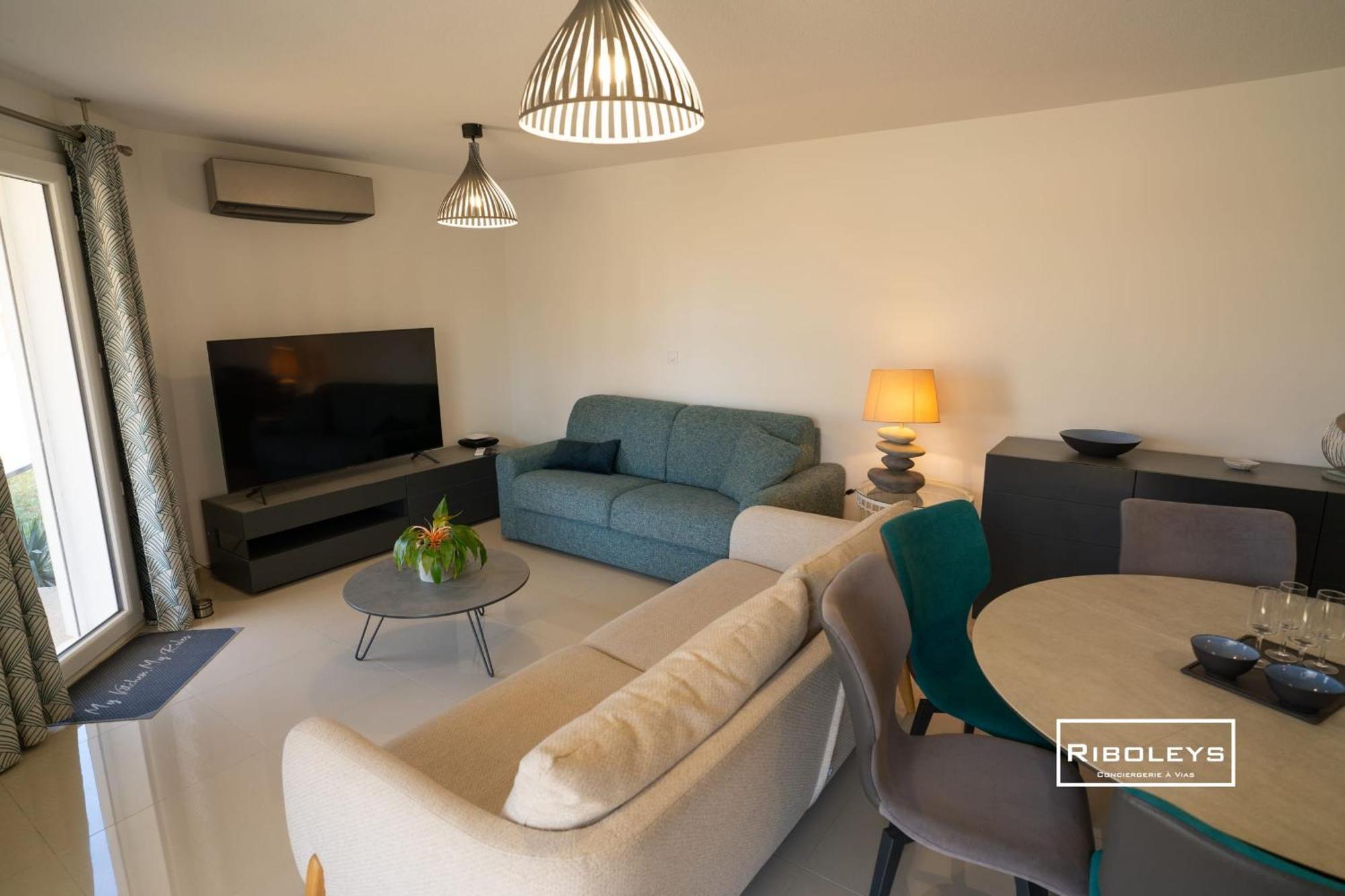 Grand T3 Neuf Climatise Avec Wifi A 100M De La Plage Vias Εξωτερικό φωτογραφία