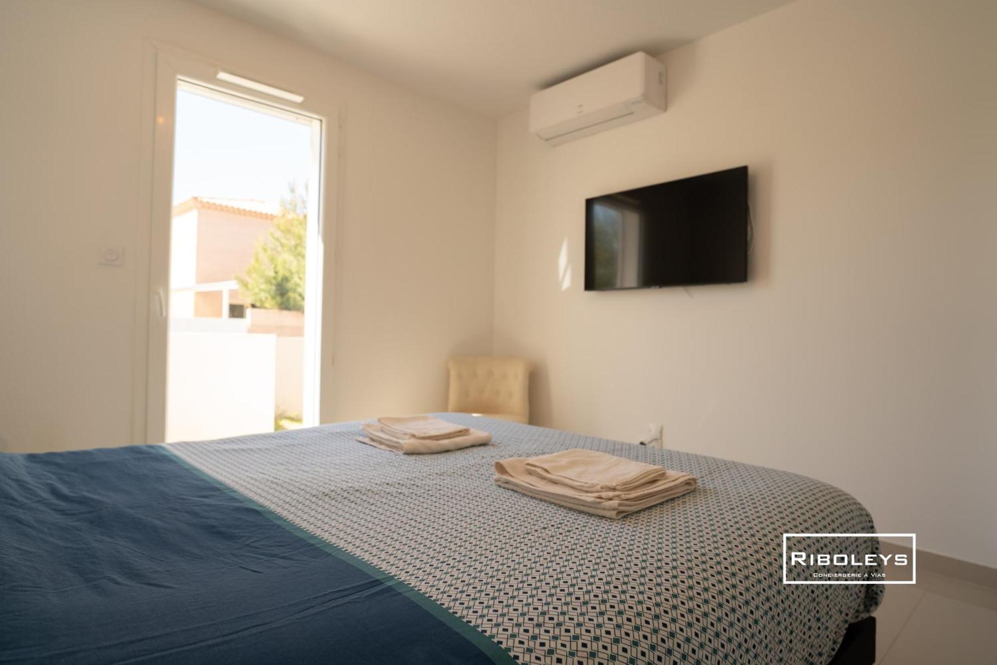 Grand T3 Neuf Climatise Avec Wifi A 100M De La Plage Vias Εξωτερικό φωτογραφία