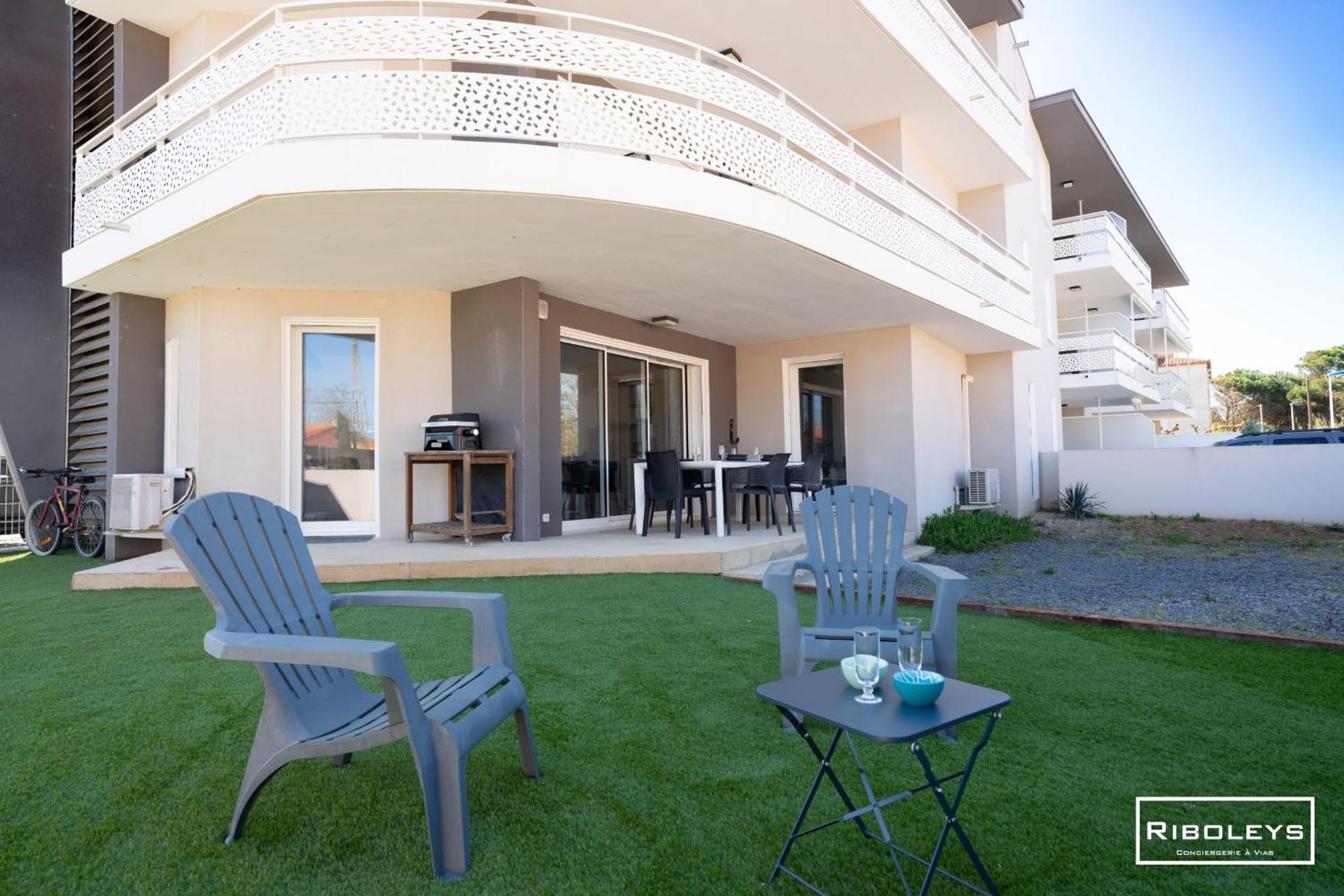 Grand T3 Neuf Climatise Avec Wifi A 100M De La Plage Vias Εξωτερικό φωτογραφία